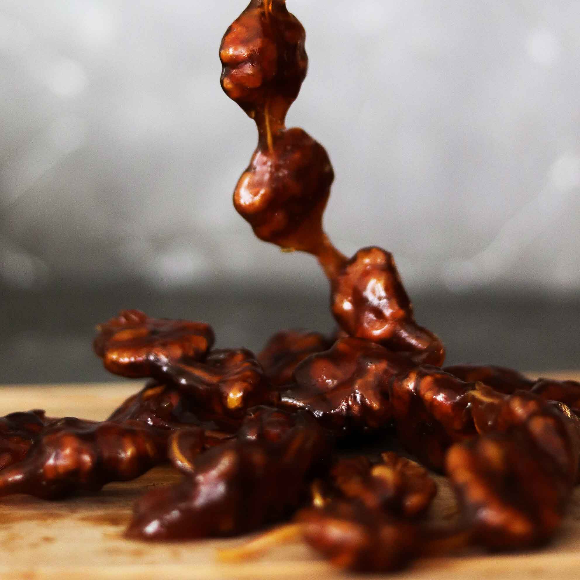 Kelebek Cevizli Sucuk/ Walnuss in Traubenmelasse